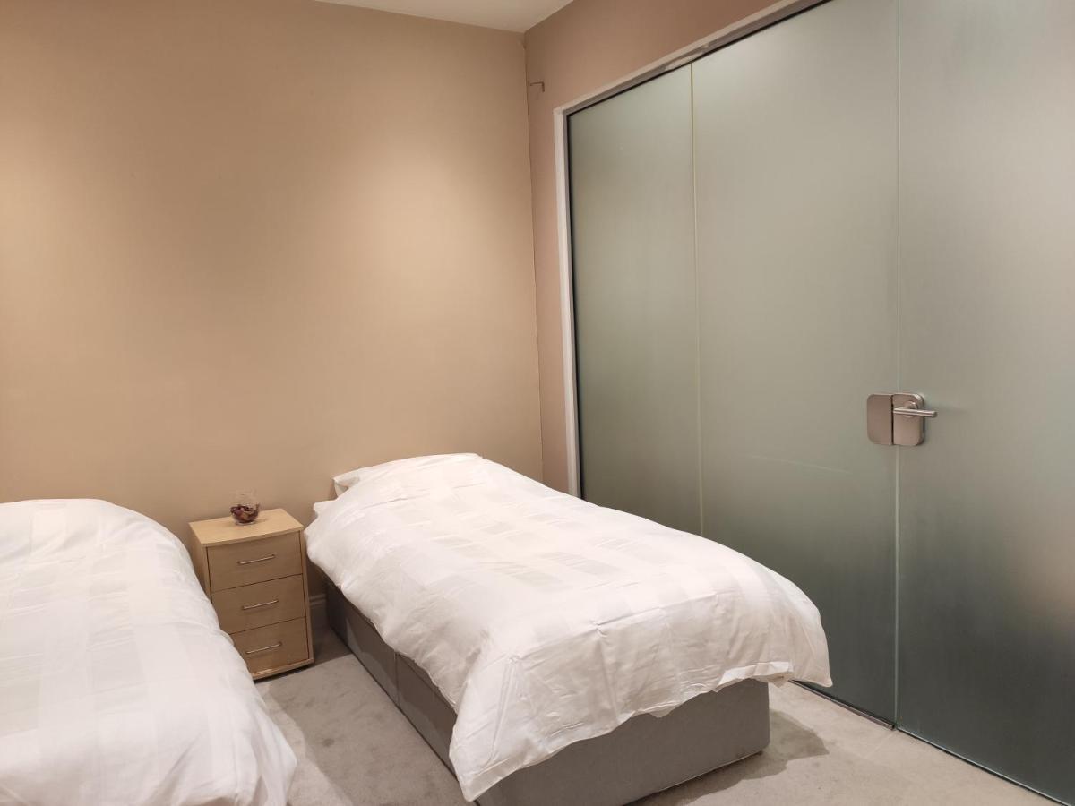 City Centre 2 Bedrooms 2 Ensuite Flat Free Parking นอตติงแฮม ภายนอก รูปภาพ