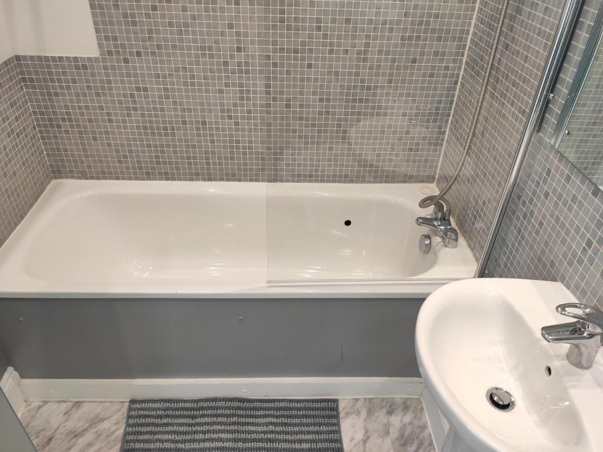 City Centre 2 Bedrooms 2 Ensuite Flat Free Parking นอตติงแฮม ภายนอก รูปภาพ
