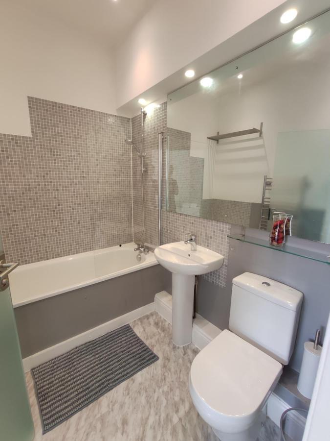 City Centre 2 Bedrooms 2 Ensuite Flat Free Parking นอตติงแฮม ภายนอก รูปภาพ